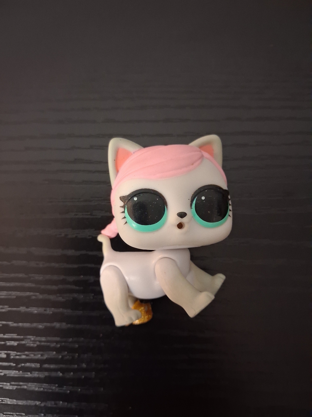 MGA Entertainment L.O.L. Surprise! Pets Series 4 Spy Pets - Hop Kitty! Hop Kitty